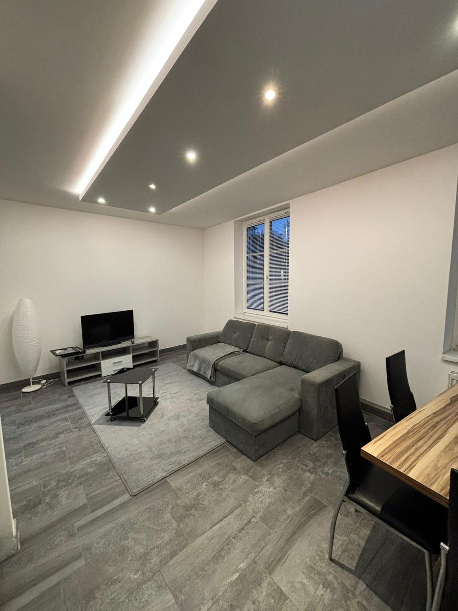 Apartment The Alps 1 *